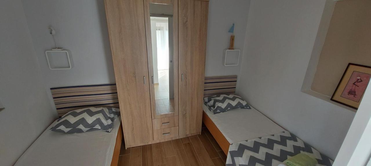 Apartman Raus Sabunike Привлака Экстерьер фото