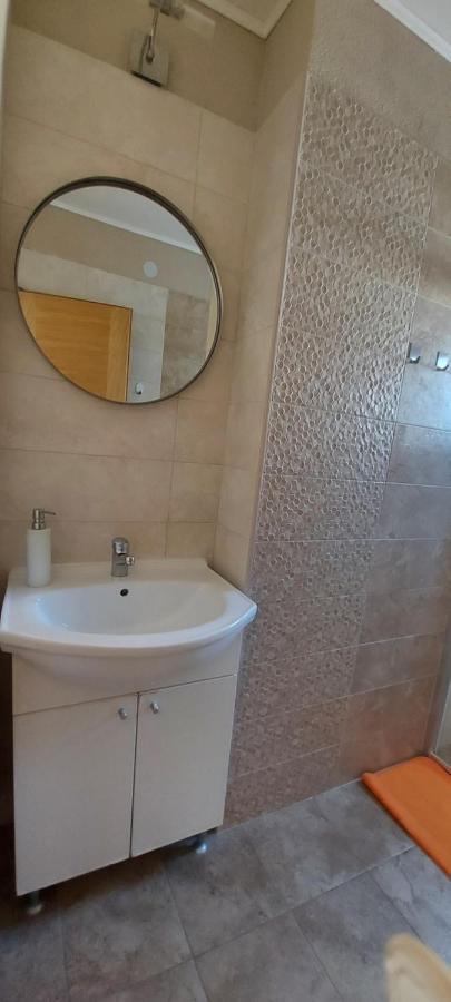 Apartman Raus Sabunike Привлака Экстерьер фото